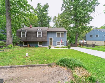 986 Round Top Dr, Annapolis
