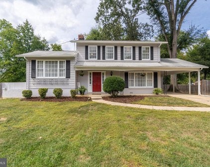 8804 Falkstone Ln, Alexandria