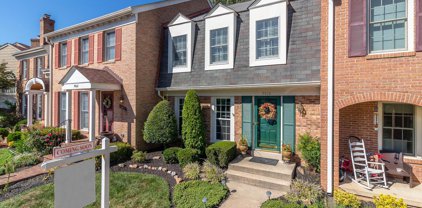 9820 Burke Pond Ln, Burke
