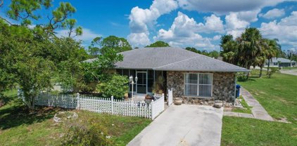 207 Pine Glen Court, Englewood
