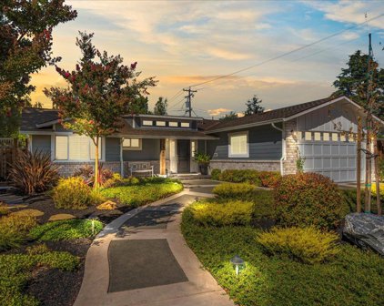 1361 El Moro Drive, Campbell