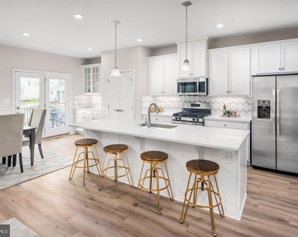 9588 Glen Oaks Pl Unit #B, Columbia