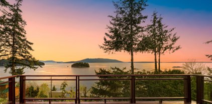 1048 Chuckanut Drive, Bellingham