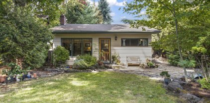 245 FEDERAL LN, Eugene