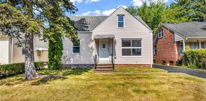 18707 Invermere Avenue, Cleveland