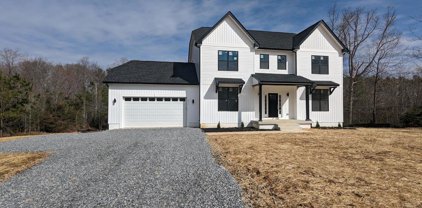 9619 Leavells Rd, Fredericksburg