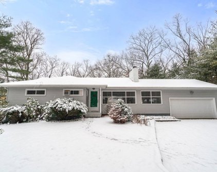 2 Juniper Ln, Wayland