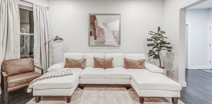 106 Glenway St Unit 1, Boston