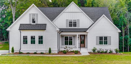 6094 Reynolda Trace, Greensboro
