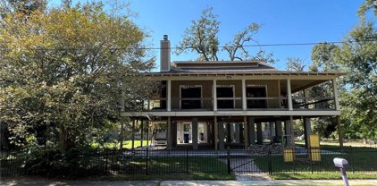 246 East  Street, Mandeville