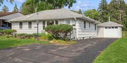 529 Park Valley Drive E, Hopkins