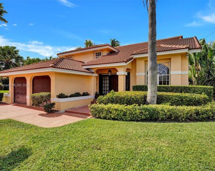20100 Red Run Dr, Hialeah