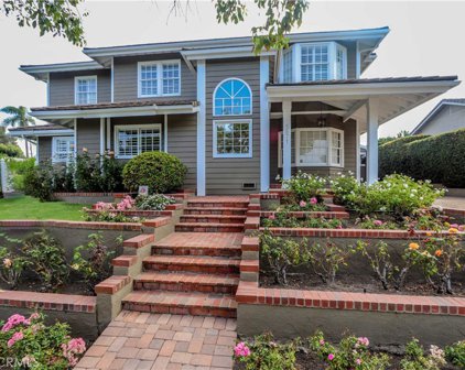 5571 E Lonna Linda Drive, Long Beach