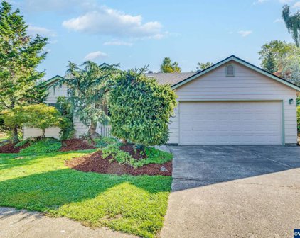 1302 Darci Dr, McMinnville