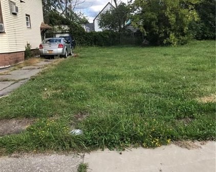 83 Nevada  Avenue, Buffalo City-140200