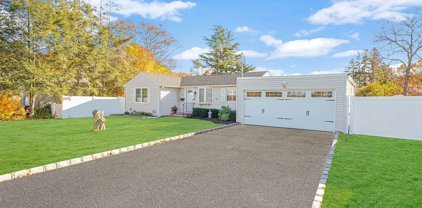 70 Woodlawn Avenue, Saint James