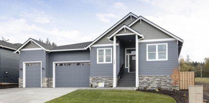 1368 NE Moore AVE, Estacada