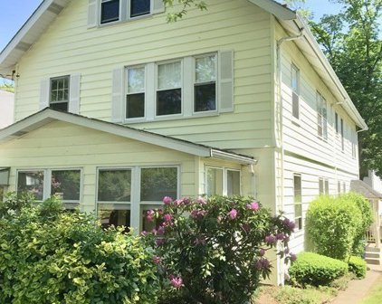 6-8 Colonial Ave, Newton