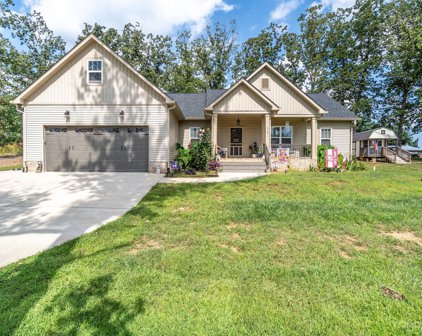1739 Ivey  Court, Maiden