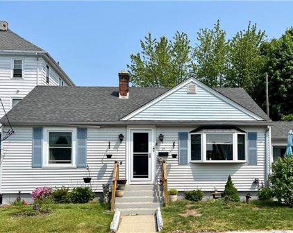 39 Meadow  Avenue, Cranston