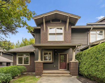 600 Park Crescent Unit 241, New Westminster