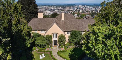 3001 NW LURAY CIR, Portland