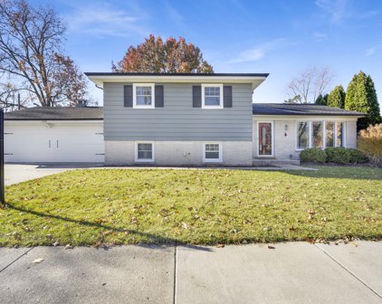 1518 N Mura Lane, Mount Prospect