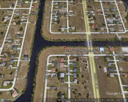 817 Nw 19th  Terrace, Cape Coral