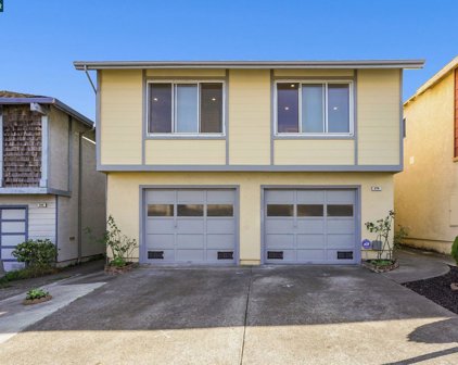 274 Hampshire Ct, Daly City