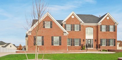9 Latourelle Dr, Hillsborough Twp.
