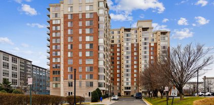 2726 Gallows Rd Unit #717, Vienna