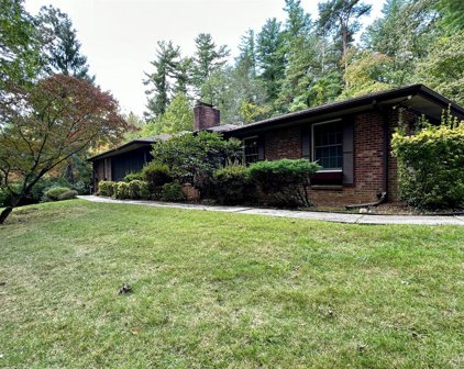 108 Campbell  Drive, Flat Rock