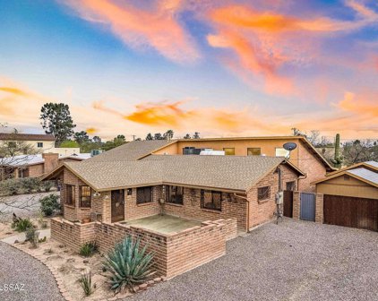 2220 E Greenlee, Tucson