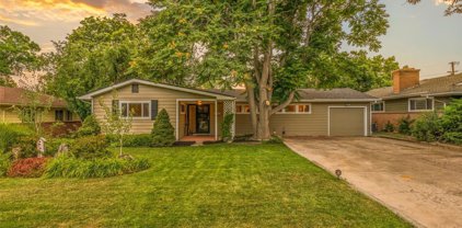 2557 S Dexter Street, Denver