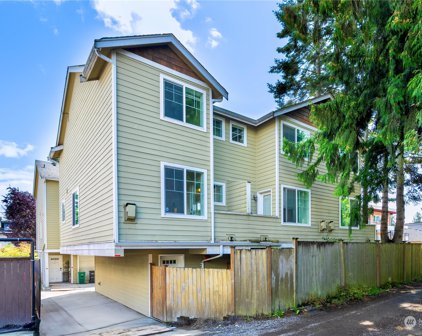 12017 32nd Avenue NE Unit #C, Seattle