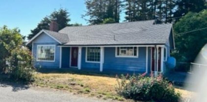 161 Salmon Harbor, Smith River