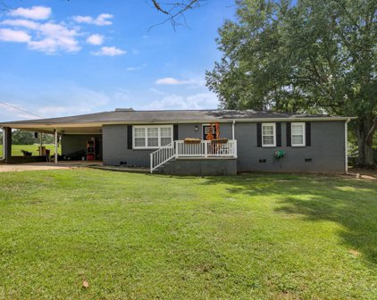 107 Holtz Dr, Carrollton
