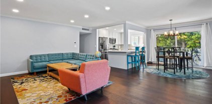 16012 Moorpark Street Unit 205A, Encino