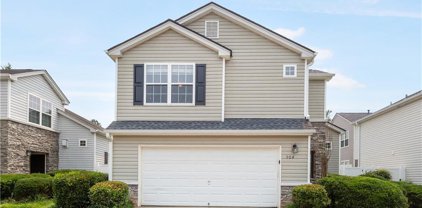 904 W Oaks Drive, Woodstock