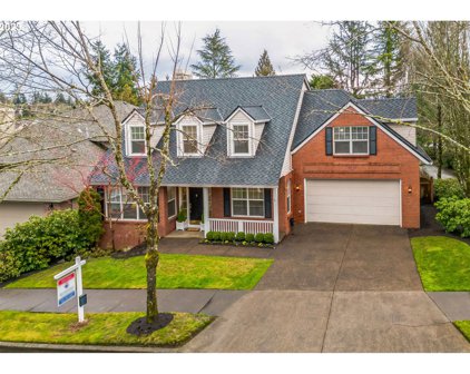 3523 CHELAN DR, West Linn