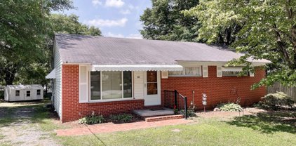 211 Meadow  Drive, Gastonia