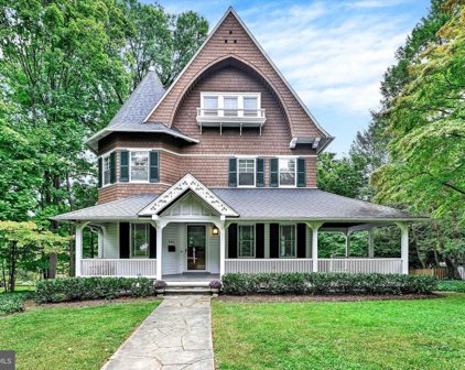 325 Hawthorn Rd, Baltimore