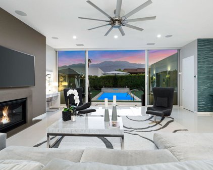 695 Cache Lane, Palm Springs