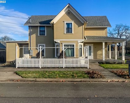 395 S 2nd ST, Harrisburg