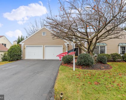 18918 Dover Dr, Hagerstown
