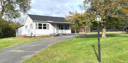149 Snyders Ln, Martinsburg