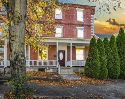 308 E North St, Carlisle