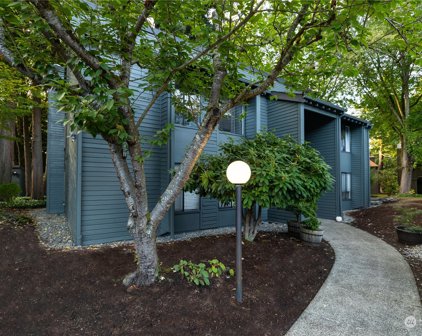 10006 NE 122nd St Unit #SC, Kirkland