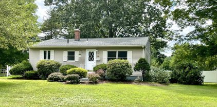 16 Shawmut St, East Longmeadow