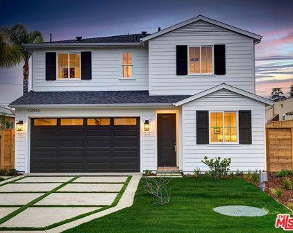 10536  Blythe Ave, Los Angeles
